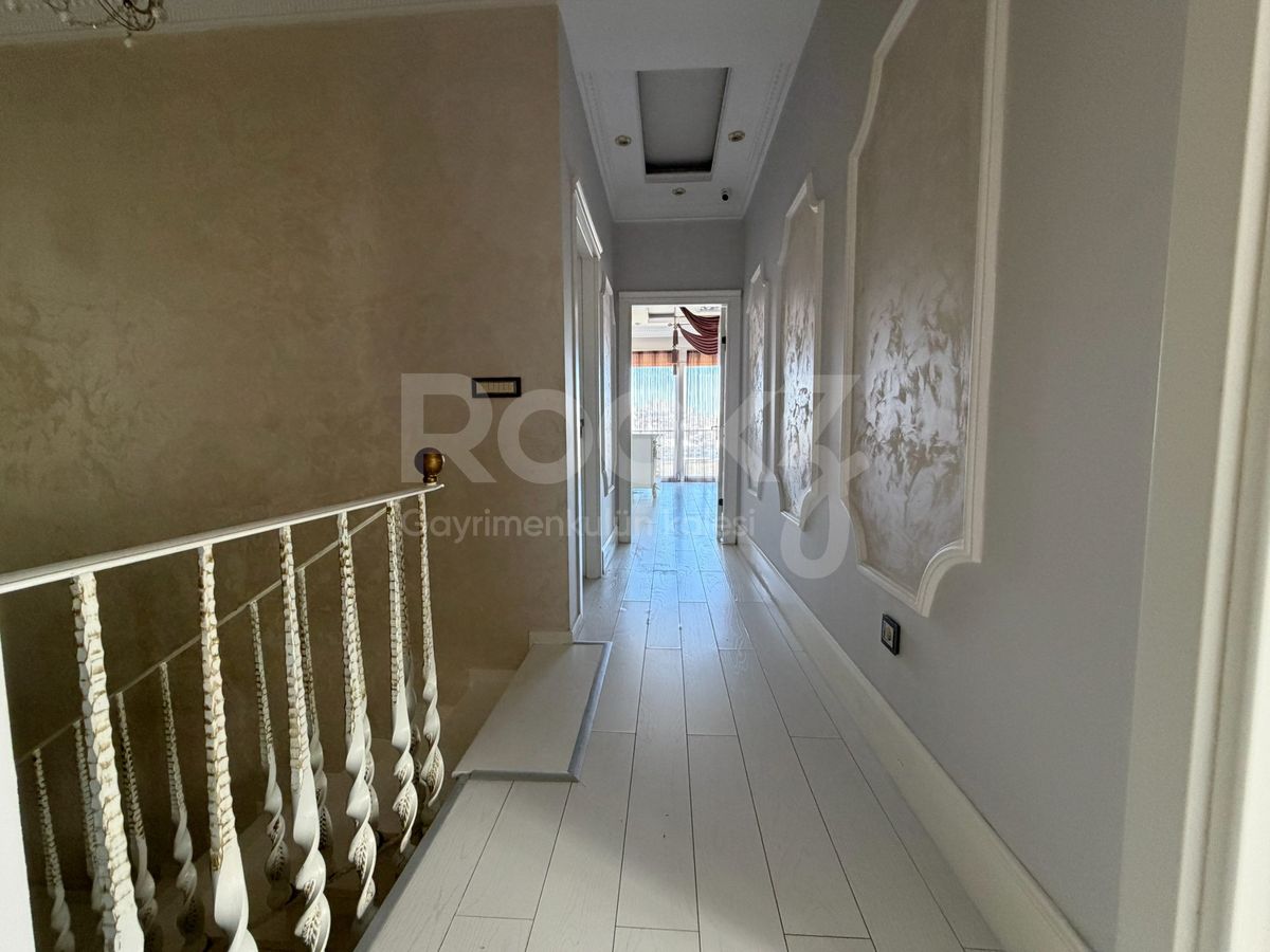 Bahçeşehir Konakları 5+1 Villa with Garden 8