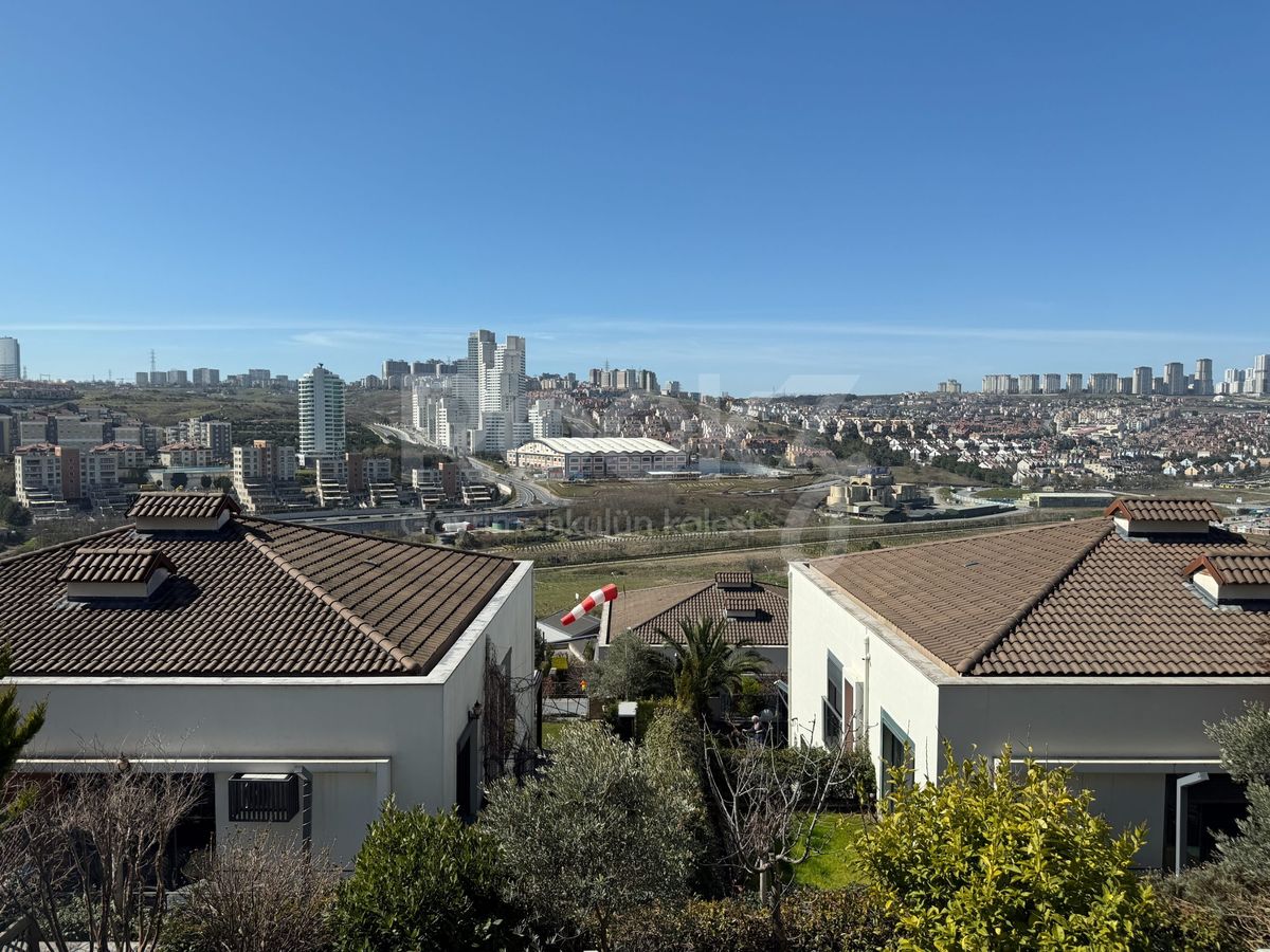 Bahçeşehir 5+1 villa, fotoğraf 12