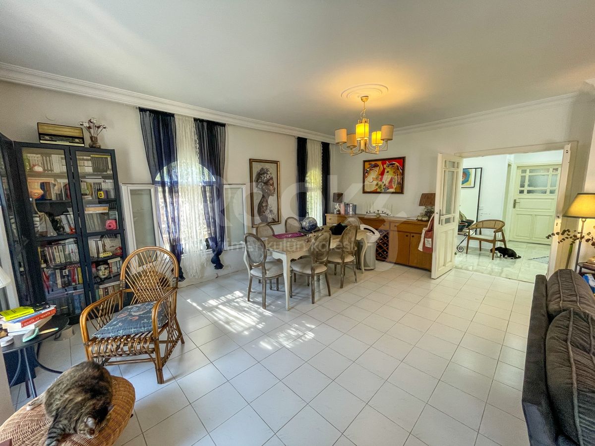 Heybeliada 4+1 Duplex with Garden and Pool 3