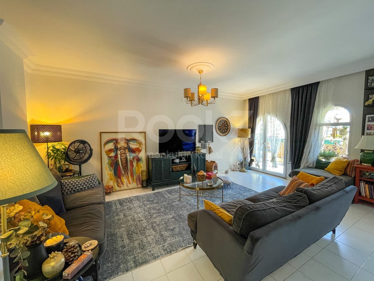 Heybeliada 4+1 Duplex with Garden and Pool 4