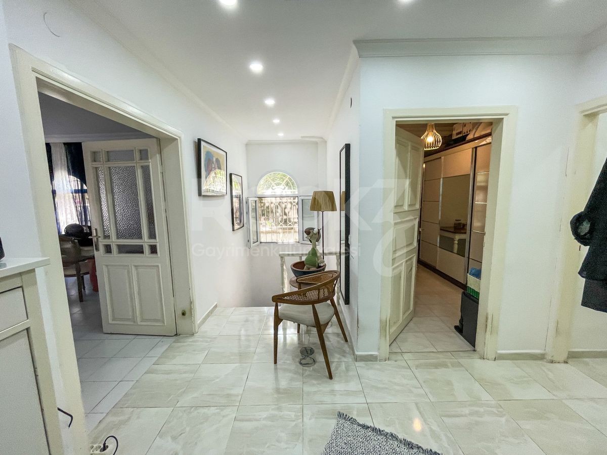 Heybeliada 4+1 Duplex with Garden and Pool 7