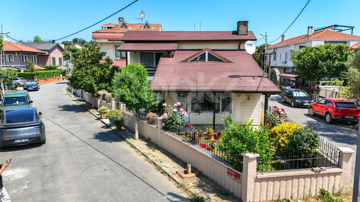 Kilyos Kumköy'de denize 600 metre, bahçeli 3+1 müstakil villa 3
