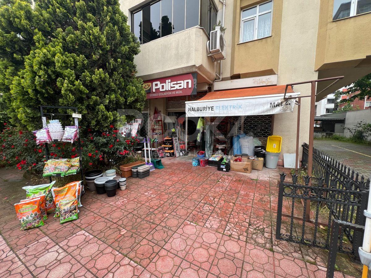 Maltepe Bağlarbaşı Retail Unit for Sale 2
