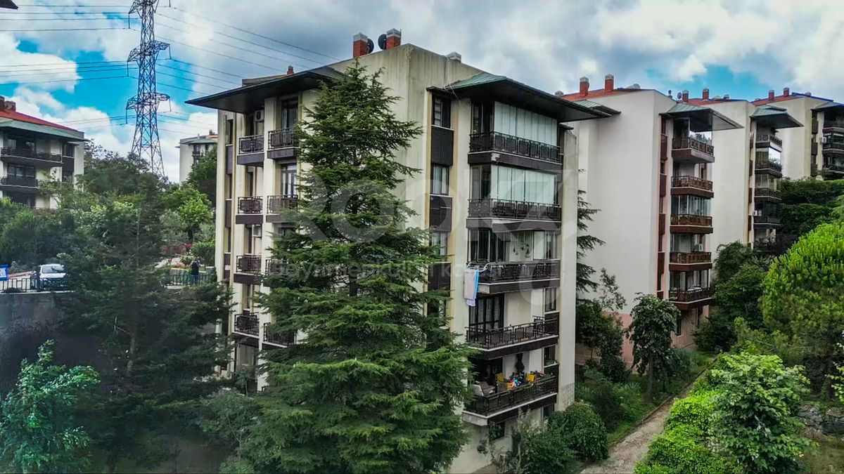 Zekeriyaköy 4+1 Apartment in a Gated Complex 6