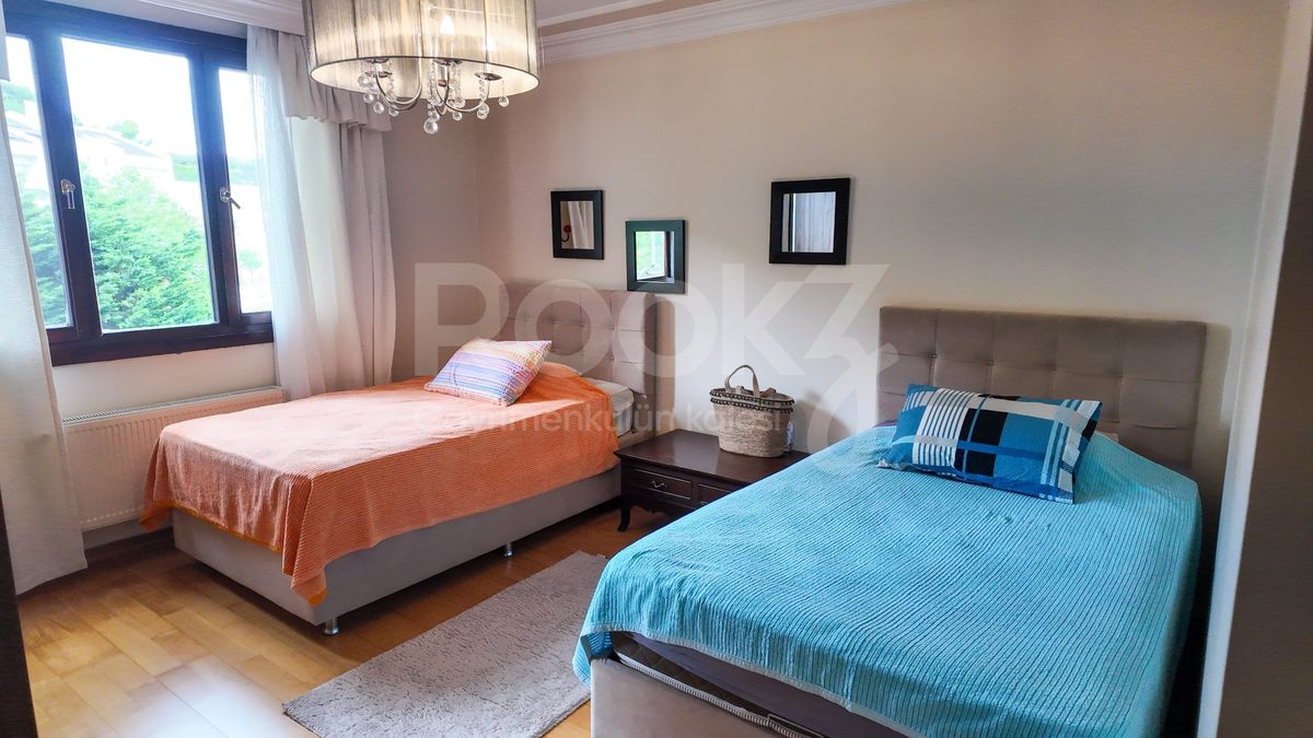 Zekeriyaköy 4+1 Apartment in a Gated Complex 8