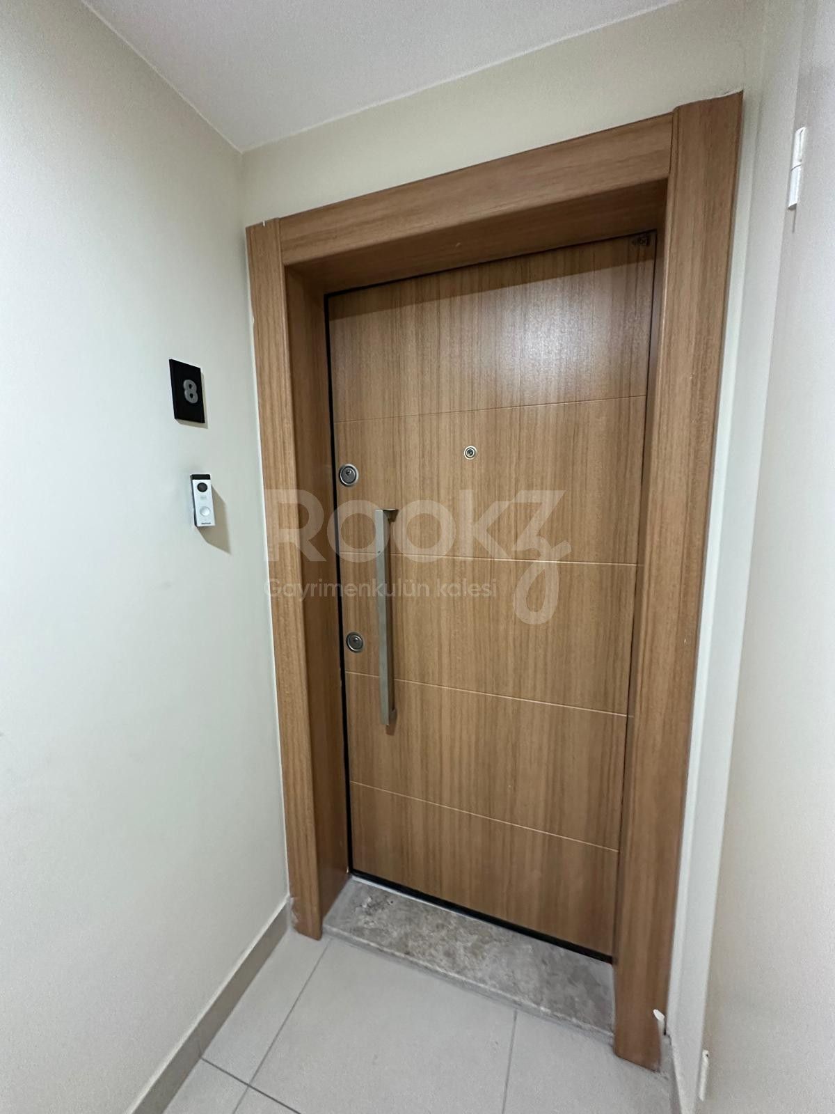Zeytinburnu Loca Mahal Sitesi'nde geniş 2+1 satılık daire 10